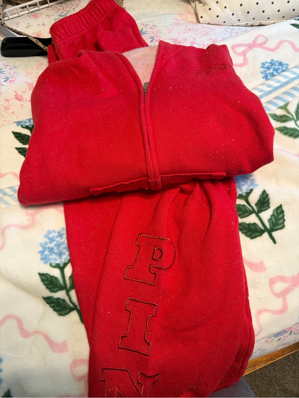 Red Sweat set - Brand:PINK Victoria Secret